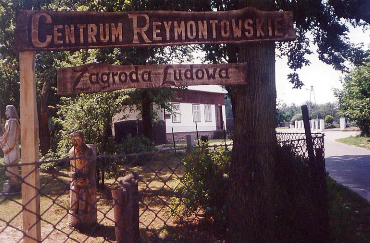 Centrum Reymontowskie - Zagroda Ludowa