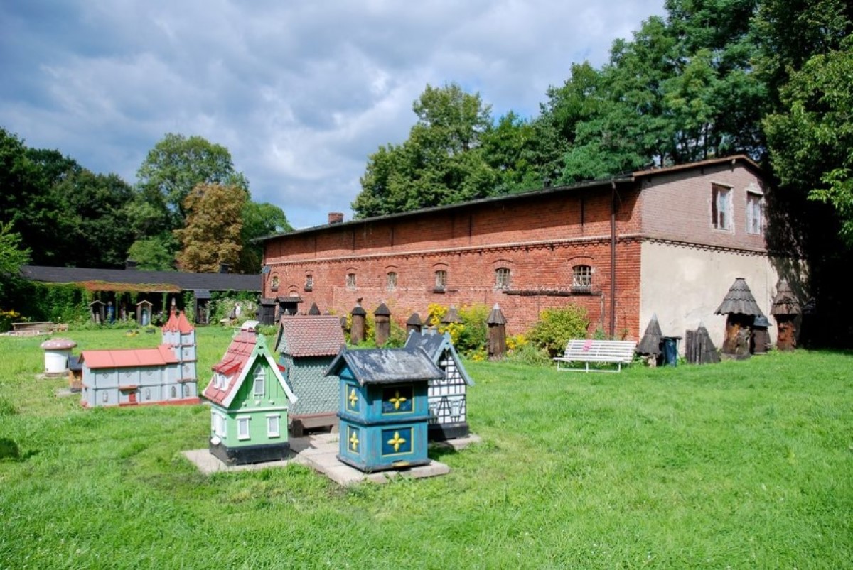 Skansen i Muzeum Pszczelarstwa im. prof. Ryszarda Kosteckiego