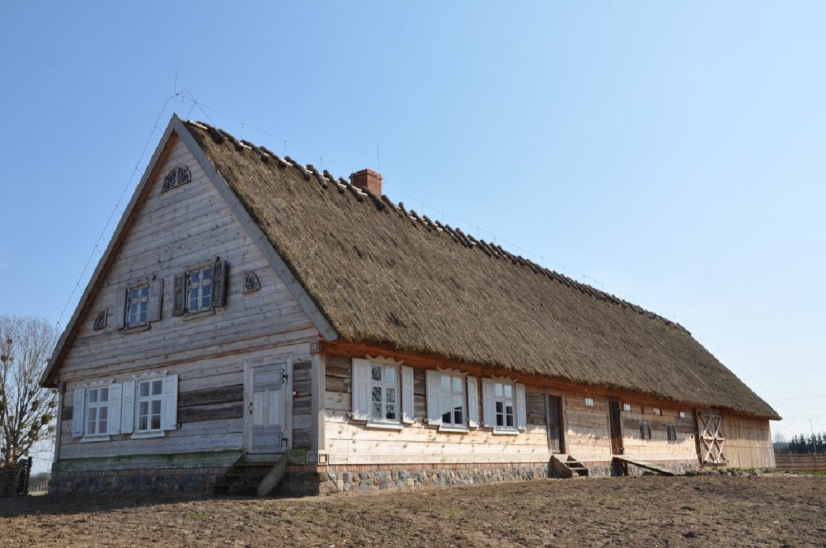  Zagroda olenderska z Niedźwiedzia