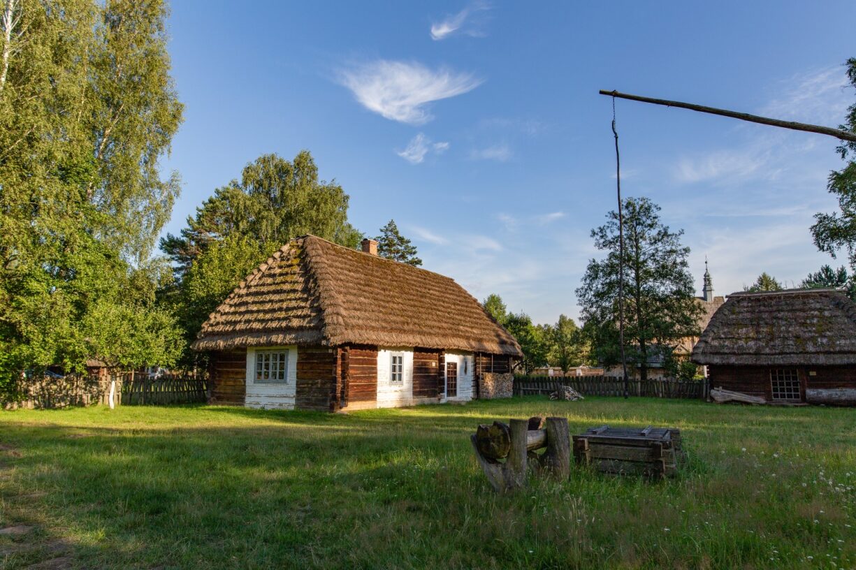 Zagroda z Kopci w Parku Etnograficznym Muzeum Kultury Ludowej w Kolbuszowej, 2020 r.